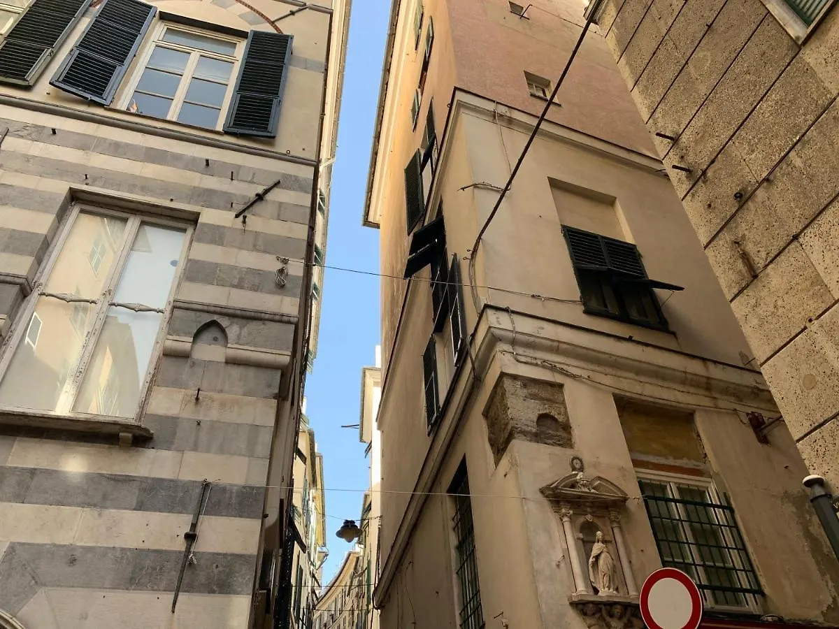 Appartamento La Casa di Titta by Holiday World Genova Italia