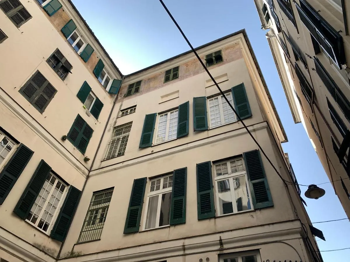 La Casa Di Titta By Holiday World Genoa 0*,