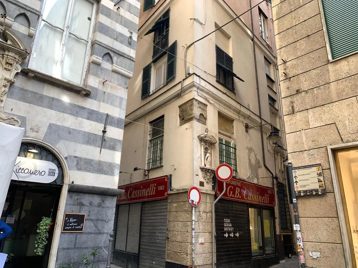 Apartment La Casa Di Titta By Holiday World Genoa