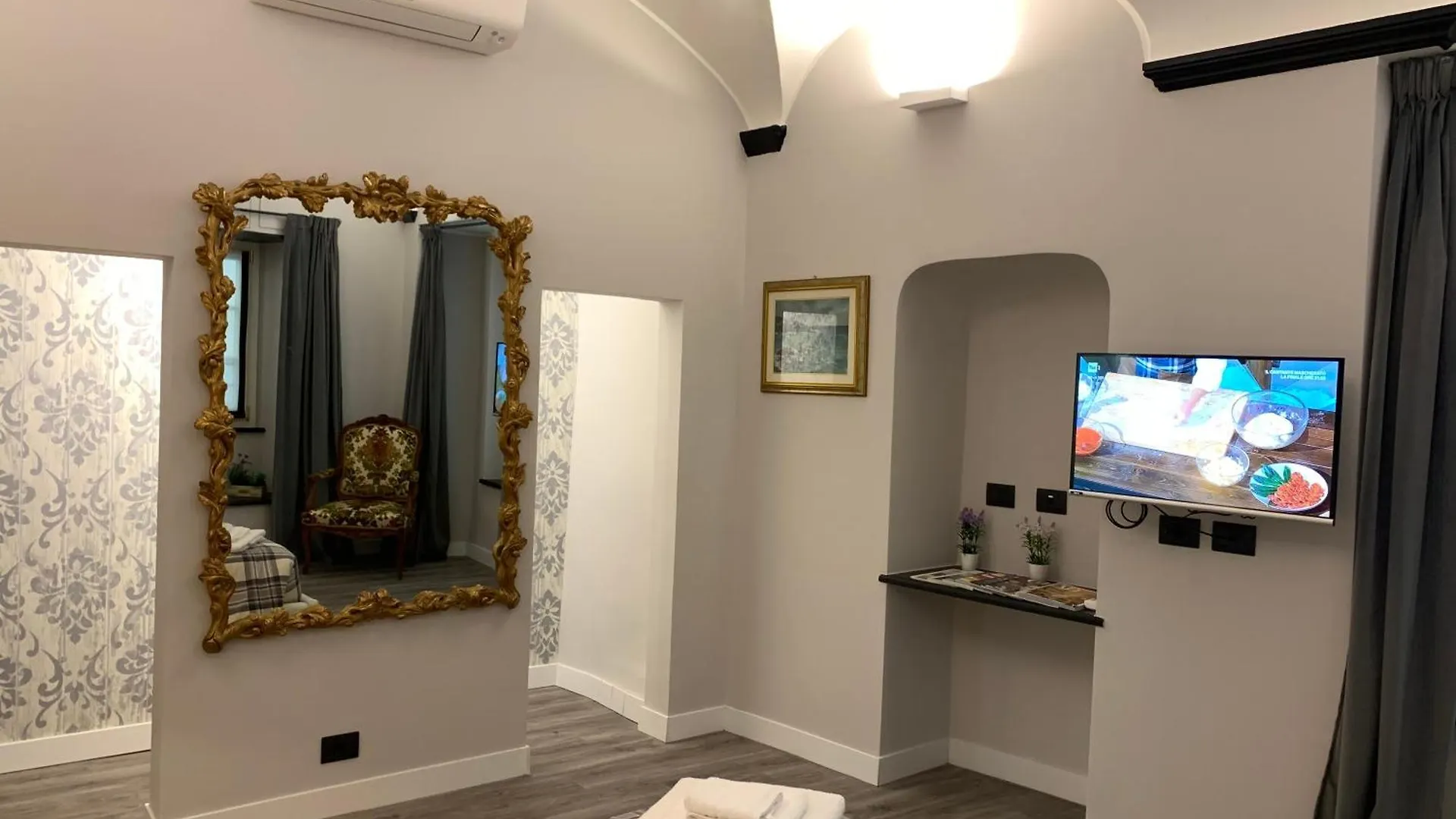 Apartment La Casa Di Titta By Holiday World Genoa